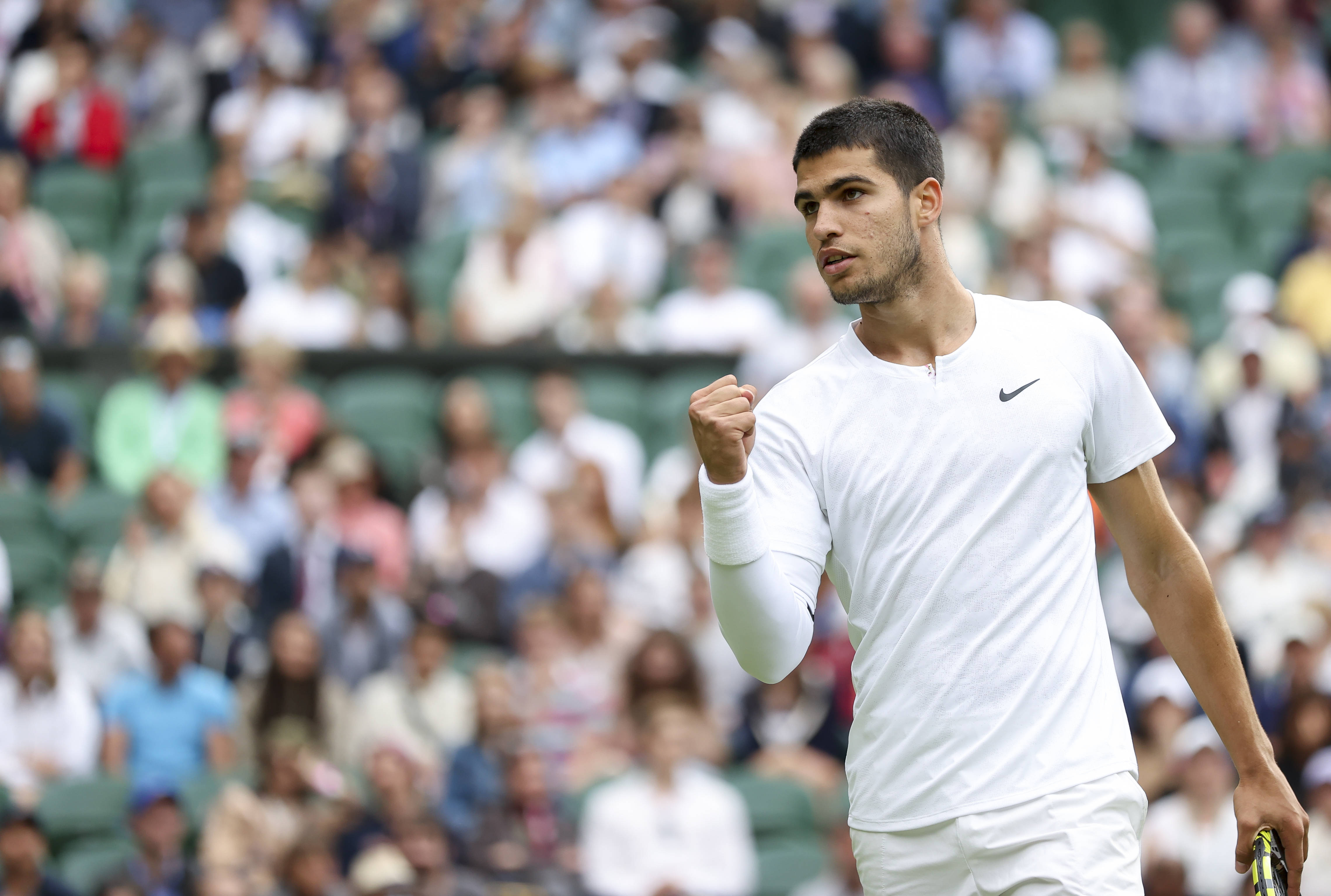 中流砥柱 中流砥柱