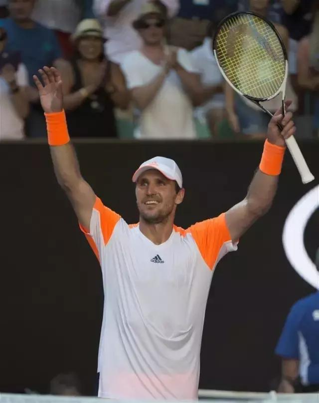 作为世界足 作为世界足